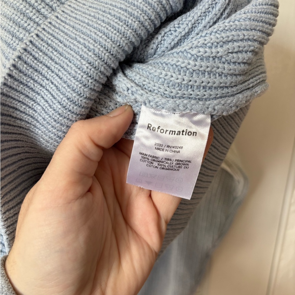 Reformation Winnie Crewneck Sweater in Parisian Blue Dip Dye Ombré Sz Small (S) - Picture 7 of 14
